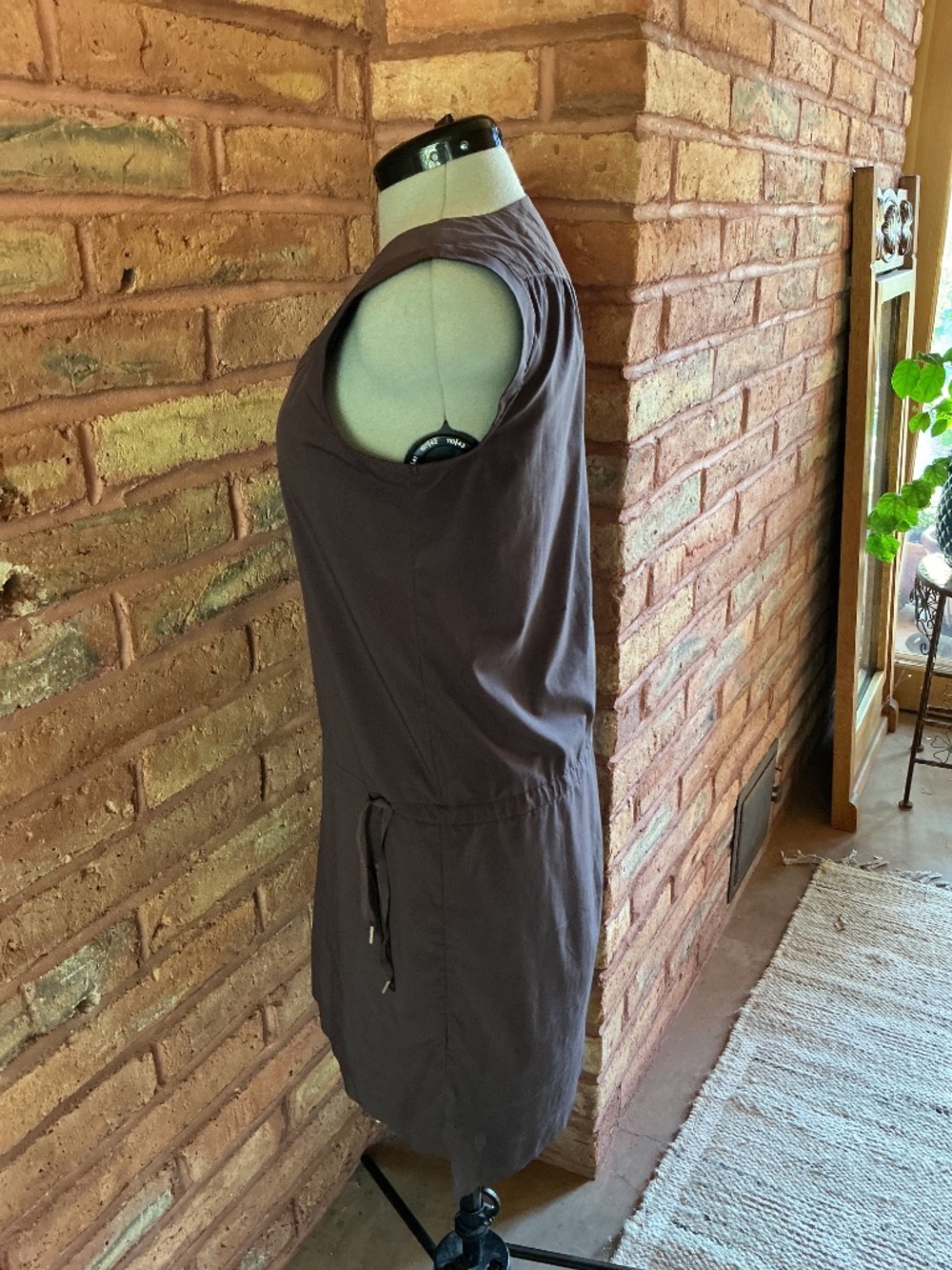 Indygena Sleeveless Dress - Picture 2 of 5
